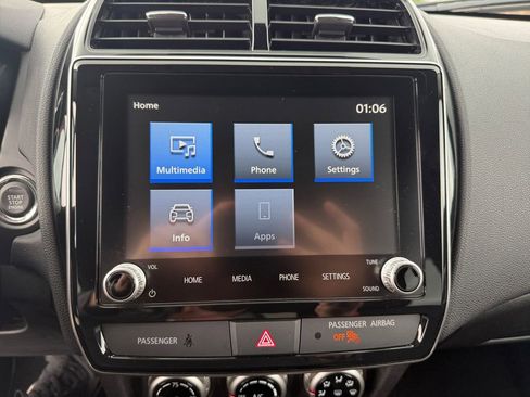 Used 2026 Mitsubishi Outlander Sport SE AWD/4WD image 8