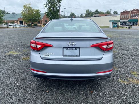 Used 2016 Hyundai Sonata SE image 5