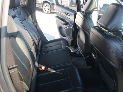 Used 2024 Jeep Grand Cherokee Limited 4xe AWD/4WD image 38