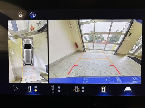 Certified 2025 Chevrolet Equinox ACTIV w/ Safety and Technology Package image 5