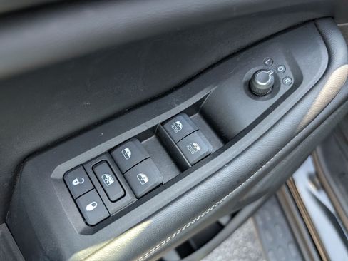 Used 2024 Jeep Grand Cherokee Altitude RWD image 19