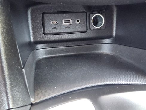 Used 2020 Chevrolet Equinox LT FWD image 16