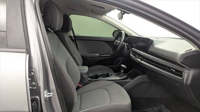 Used 2025 Kia K4 FWD image 19
