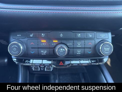 Used 2025 Dodge Durango GT image 19