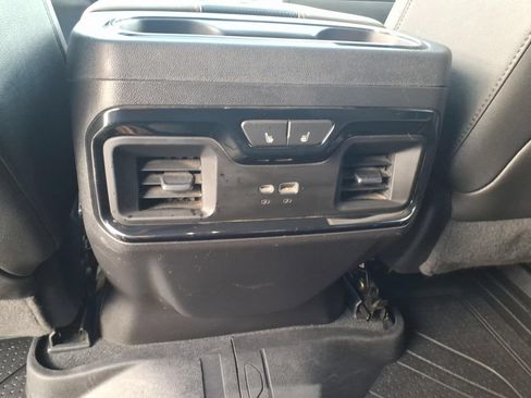 Used 2022 Chevrolet Silverado 1500 ZR2 w/ Technology Package AWD/4WD image 9