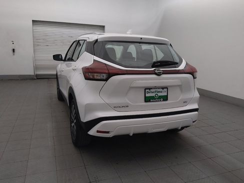 Used 2023 Nissan Kicks SV FWD image 6