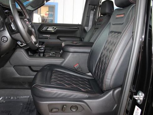 Used 2023 GMC Sierra 1500 AT4 w/ AT4 Premium Package AWD/4WD image 21