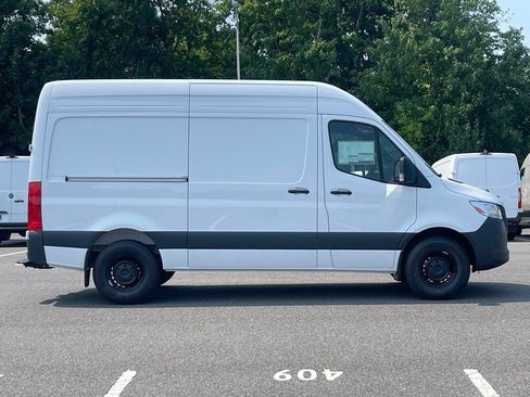 New 2026 Mercedes-Benz Sprinter 2500 image 3