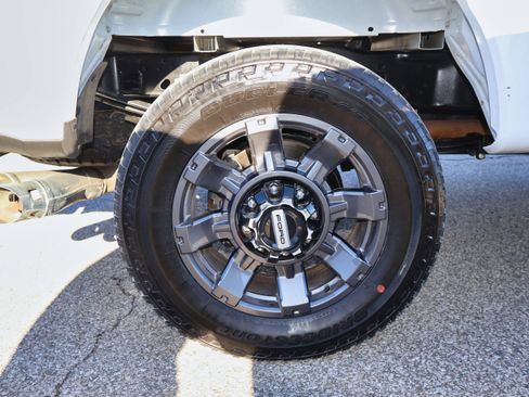 Used 2024 Ford F250 Lariat w/ Sport Appearance Package image 37