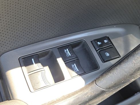Used 2010 Acura TSX Sedan FWD image 23