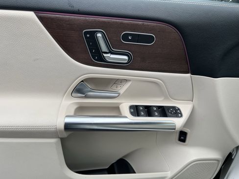 Used 2023 Mercedes-Benz GLA 250 4MATIC image 14