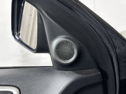 Used 2019 Jeep Grand Cherokee Altitude RWD image 17