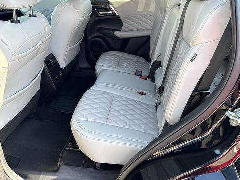 Used 2023 Mitsubishi Outlander SEL image 21