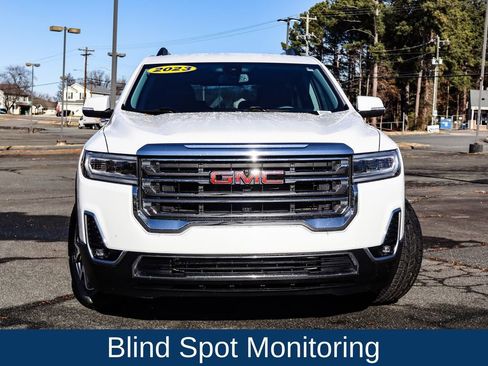 Used 2023 GMC Acadia SLT image 2