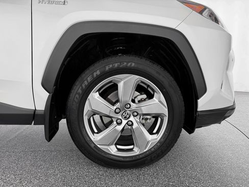 Used 2020 Toyota RAV4 Limited image 35