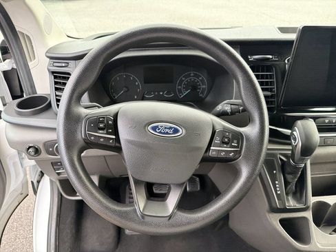 Used 2024 Ford Transit 350 XLT RWD image 17