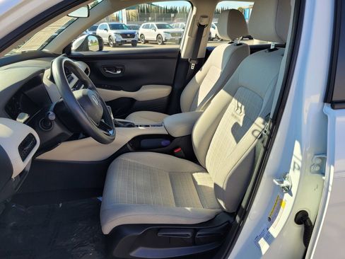 Certified 2024 Honda HR-V LX image 10