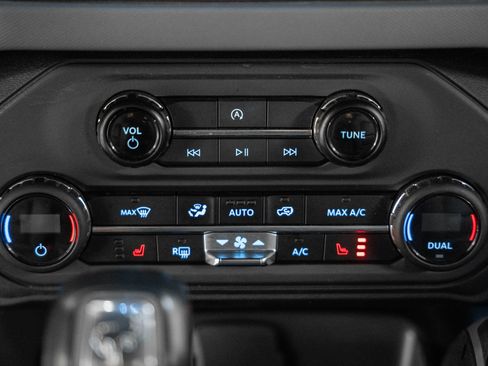 Certified 2024 Ford Bronco Big Bend image 28