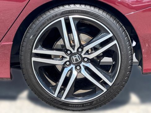 Used 2016 Honda Accord Sport image 12