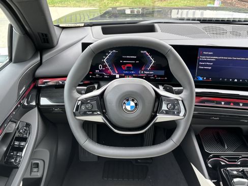 Used 2026 BMW 530i w/ Premium Package image 18