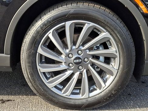 Certified 2023 Lincoln Corsair Reserve w/ Equipment Group 201A image 8