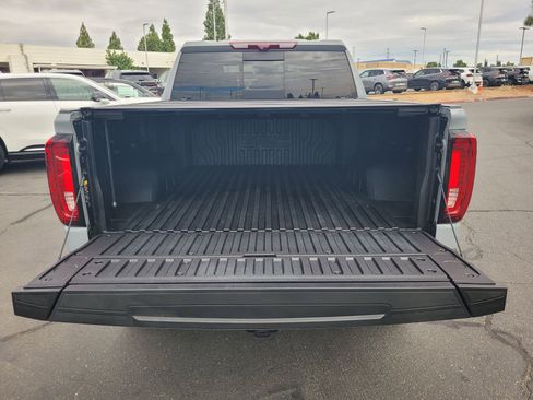Used 2025 GMC Sierra 1500 Denali w/ Denali Reserve Package AWD/4WD image 7
