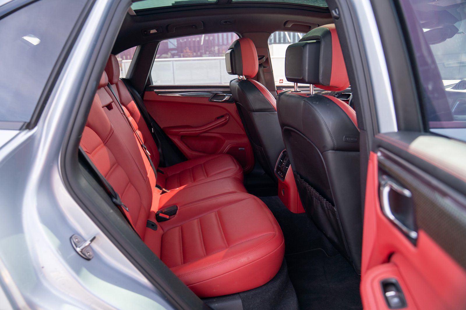Certified 2017 Porsche Macan GTS AWD/4WD image 25
