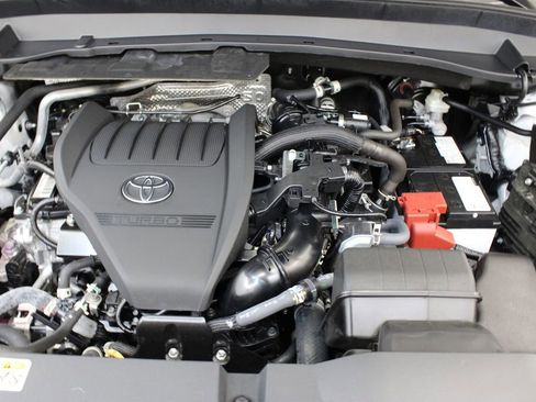 Used 2024 Toyota Grand Highlander Limited image 33