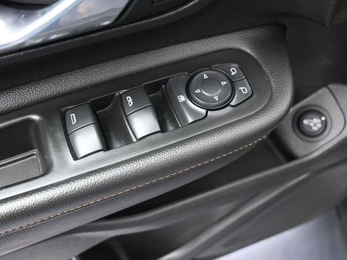 Used 2020 GMC Terrain SLE w/ Driver Convenience Package image 10