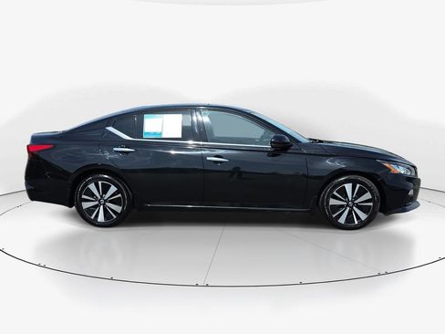 Used 2021 Nissan Altima 2.5 SL FWD image 5