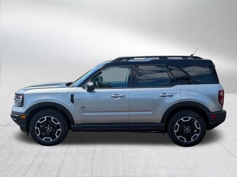 Used 2023 Ford Bronco Sport Outer Banks w/ Tech Package AWD/4WD image 4