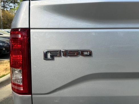 Used 2017 Ford F150 XLT w/ Heavy-Duty Payload Package image 10