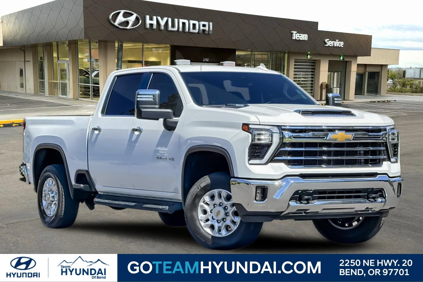 Used 2024 Chevrolet Silverado 2500 LTZ AWD/4WD image 1