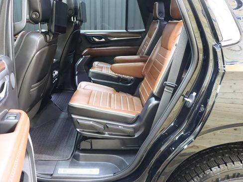 Used 2023 GMC Yukon Denali Ultimate AWD/4WD image 74