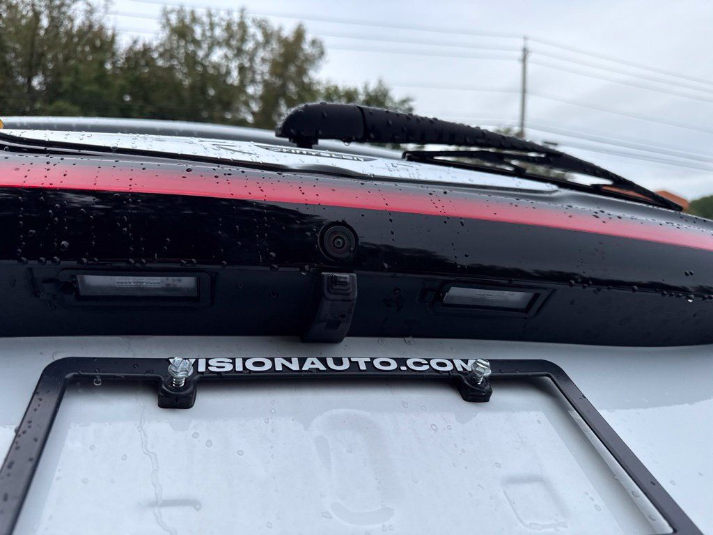 New 2026 Chrysler Pacifica Select AWD/4WD image 17