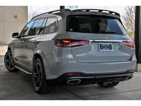 New 2026 Mercedes-Benz GLS 450 4MATIC image 4