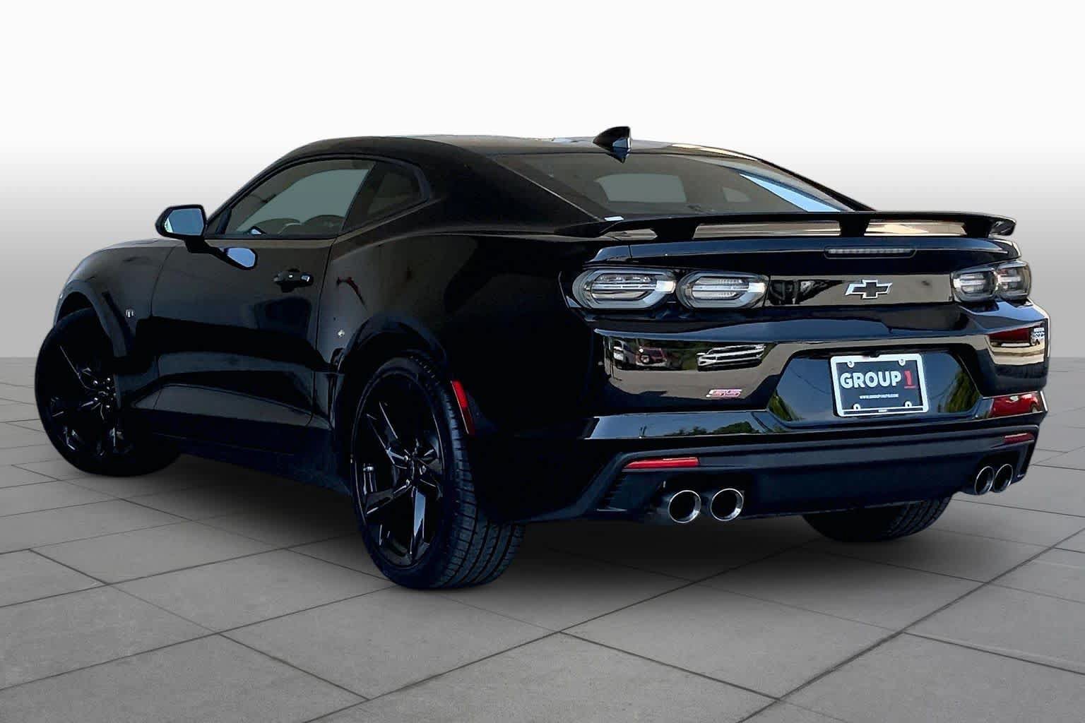 Used 2021 Chevrolet Camaro SS RWD image 12