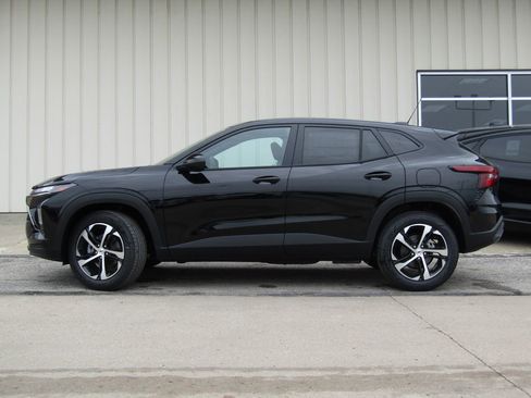 New 2026 Chevrolet Trax RS FWD image 11