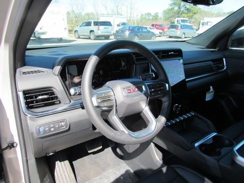 New 2026 GMC Terrain Elevation w/ Elevation Premium Package AWD/4WD image 11