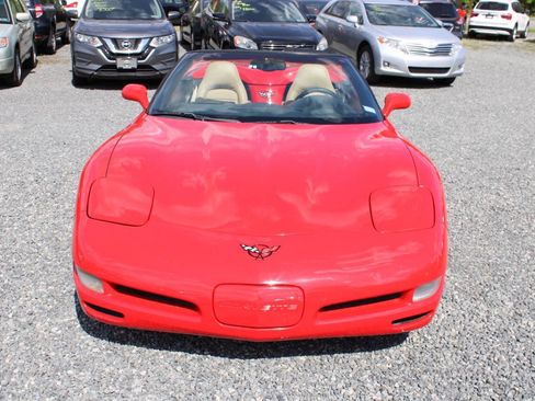 Used 2001 Chevrolet Corvette Convertible w/ Preferred Equipment Group2 RWD image 3