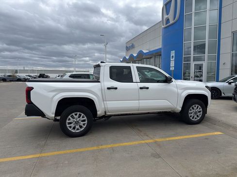 Used 2024 Toyota Tacoma SR w/ SR Upgrade Package RWD image 5