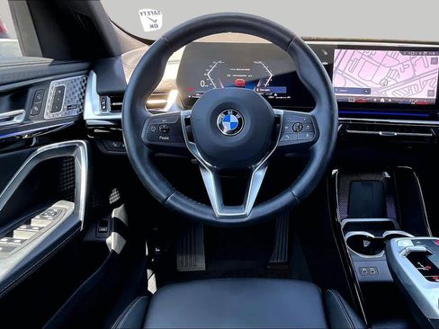 Used 2025 BMW X2 xDrive28i w/ Premium Package AWD/4WD image 5