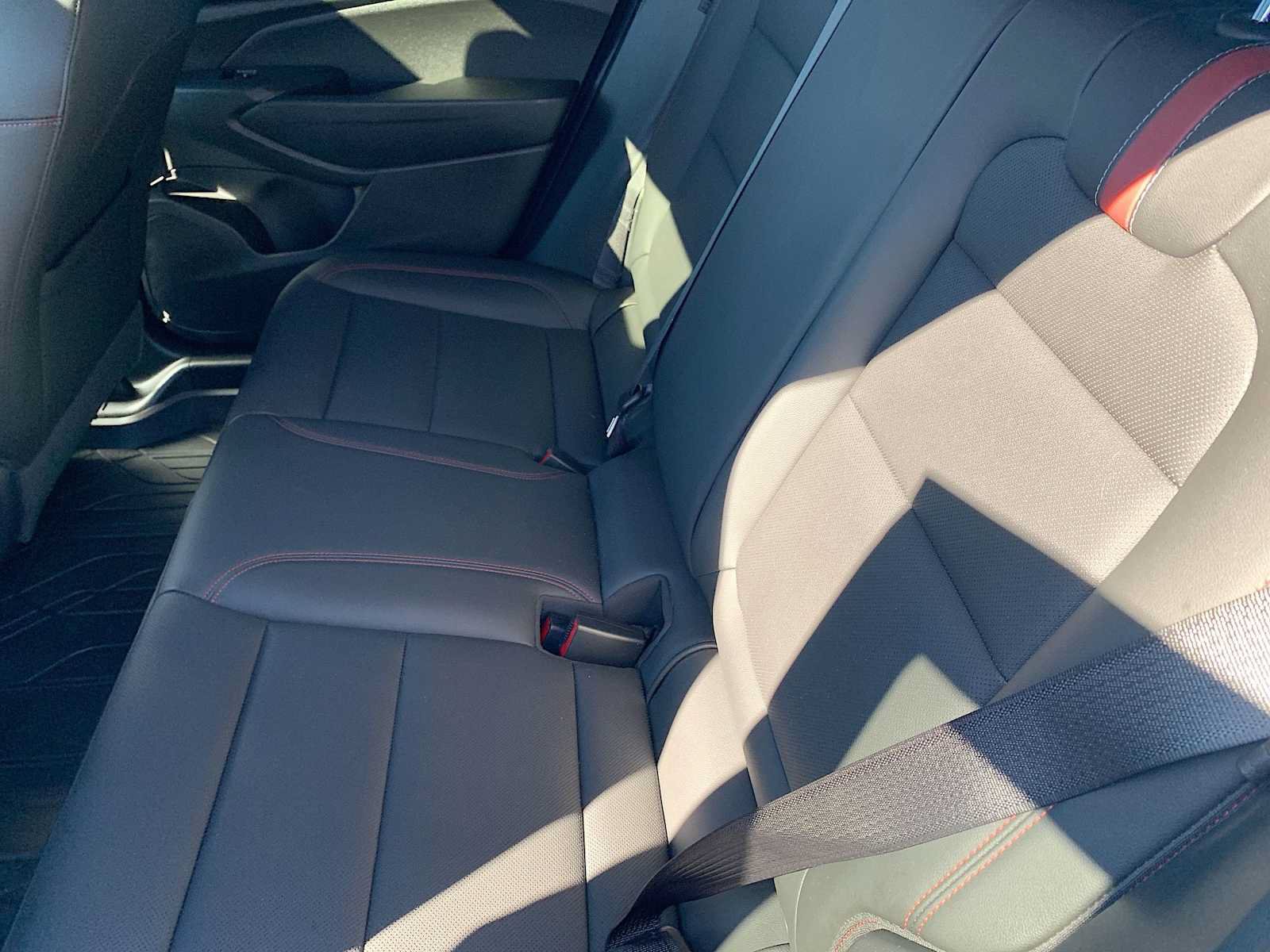 Certified 2024 Chevrolet Trax RS w/ Sunroof Package FWD image 23