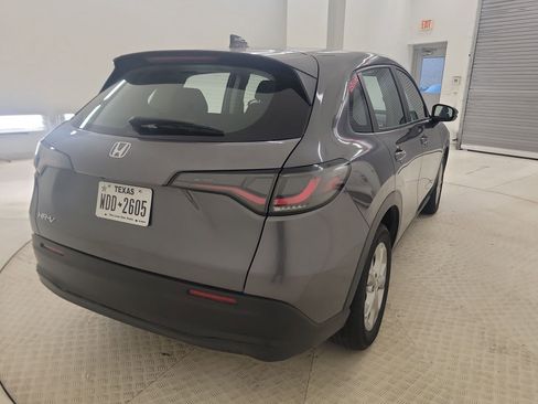 Used 2025 Honda HR-V LX image 7