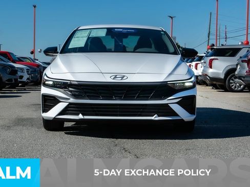 Certified 2025 Hyundai Elantra Sport image 4