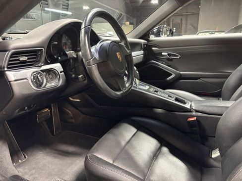 Used 2014 Porsche 911 Carrera 4S image 13