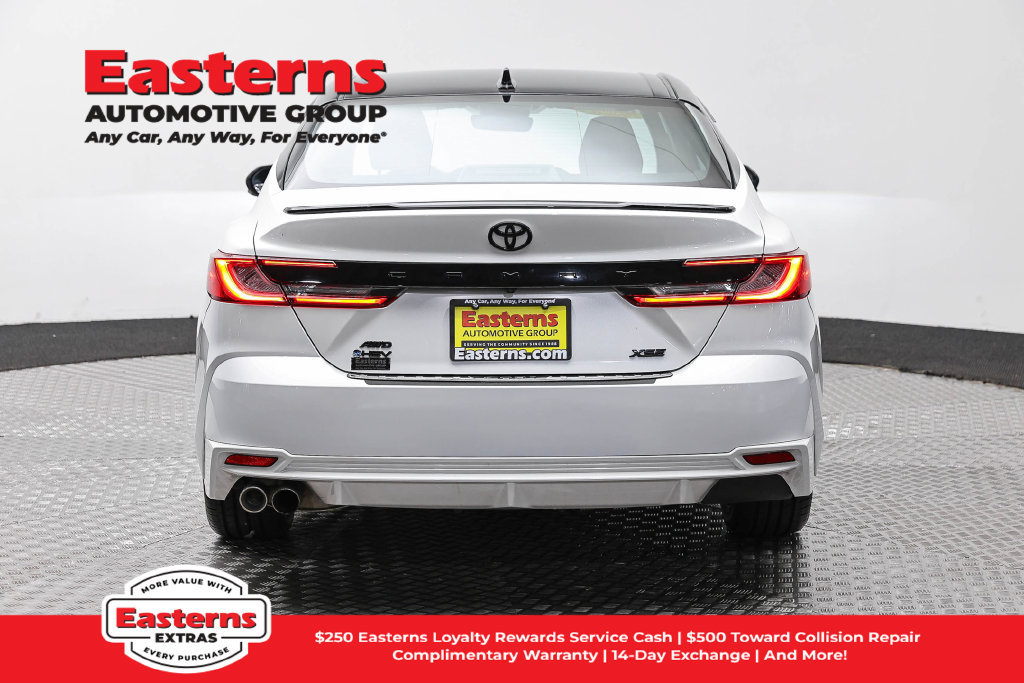 Used 2025 Toyota Camry XSE AWD/4WD image 7
