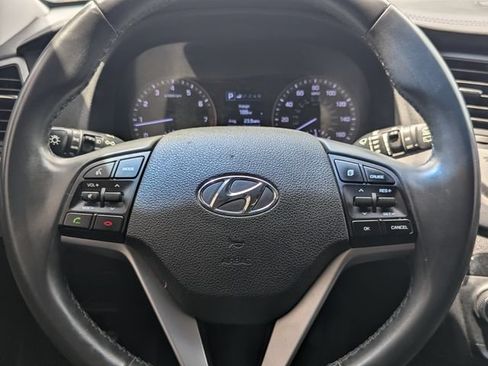 Used 2018 Hyundai Tucson SEL Plus w/ Cargo Package FWD image 16