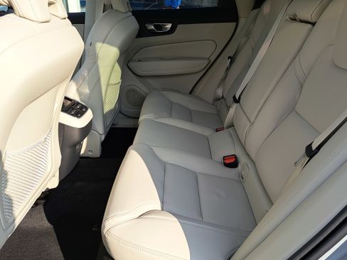 New 2026 Volvo XC60 B5 Ultra w/ Protection Package Premier image 7