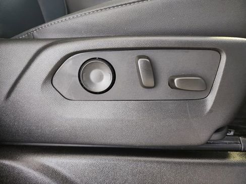 Used 2024 Chevrolet Tahoe Z71 w/ Luxury Package image 23